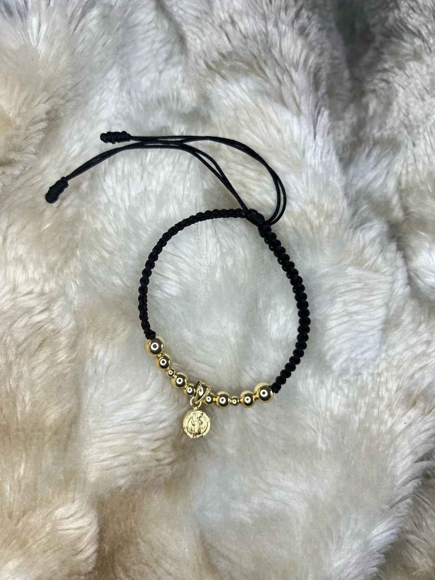Pulsera Tejida Dije Colgante Virgen Maria - Oro Laminado 18k